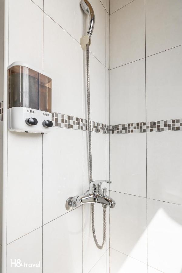 Sleepier Multi-Minsu Tainan Apartment ภายนอก รูปภาพ