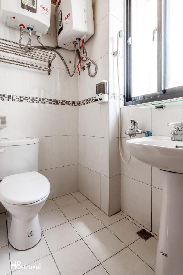 Sleepier Multi-Minsu Tainan Apartment ภายนอก รูปภาพ
