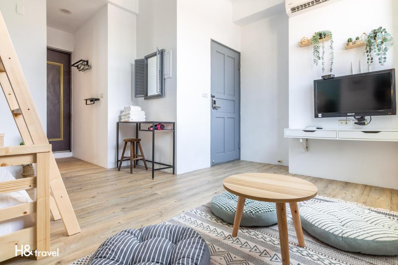 Sleepier Multi-Minsu Tainan Apartment ภายนอก รูปภาพ