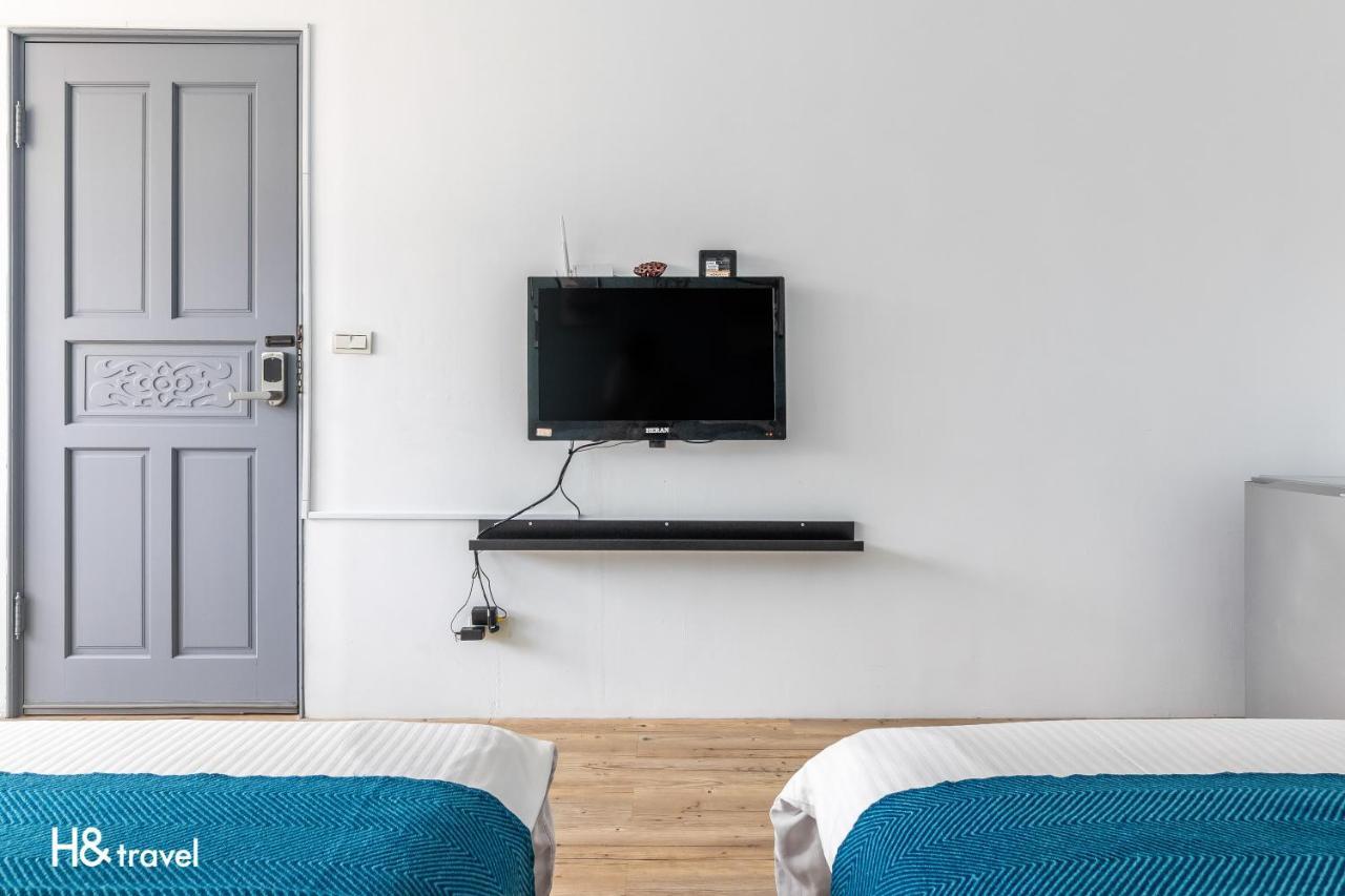 Sleepier Multi-Minsu Tainan Apartment ภายนอก รูปภาพ