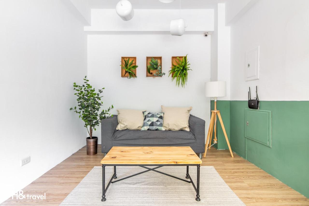 Sleepier Multi-Minsu Tainan Apartment ภายนอก รูปภาพ