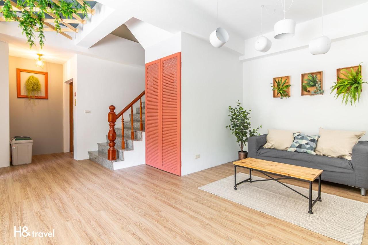 Sleepier Multi-Minsu Tainan Apartment ภายนอก รูปภาพ