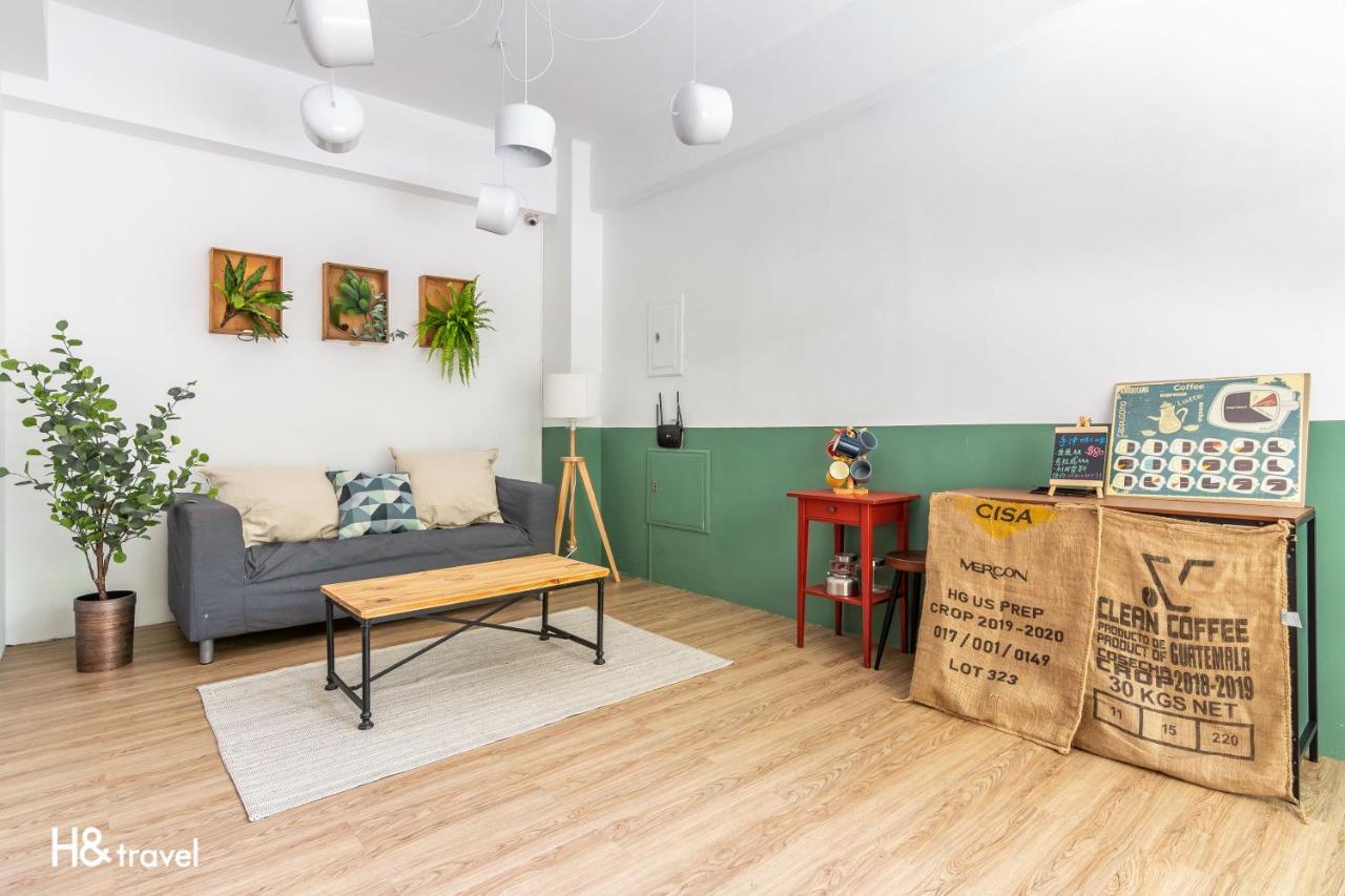 Sleepier Multi-Minsu Tainan Apartment ภายนอก รูปภาพ
